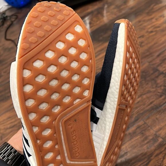 New Adidas Boost Sneakers SIZE 12 US in amazing condition - Picture 7 of 9